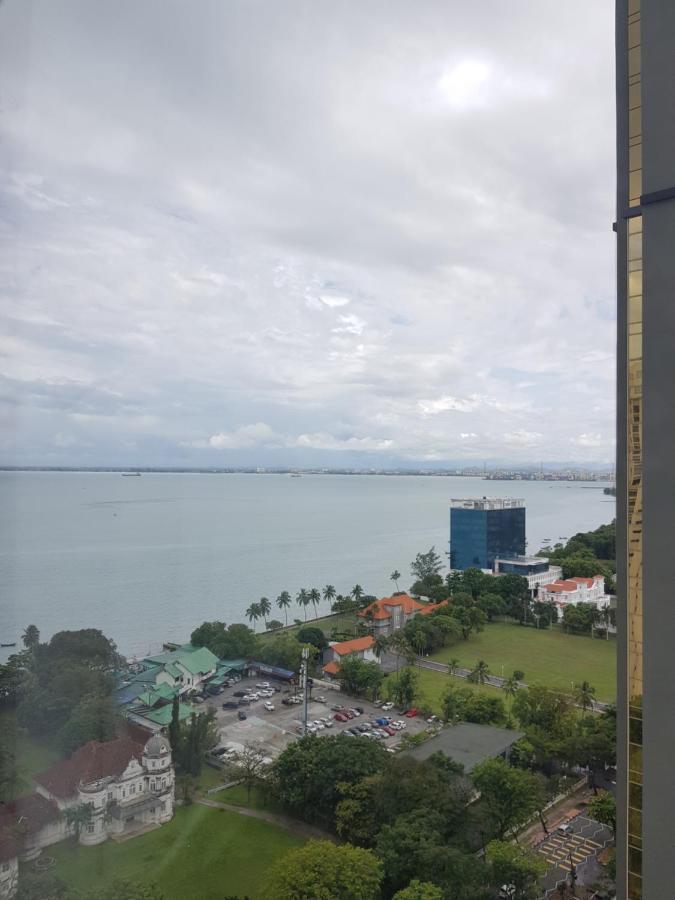 Mansion One Suite By Staycation Homestay George Town Buitenkant foto
