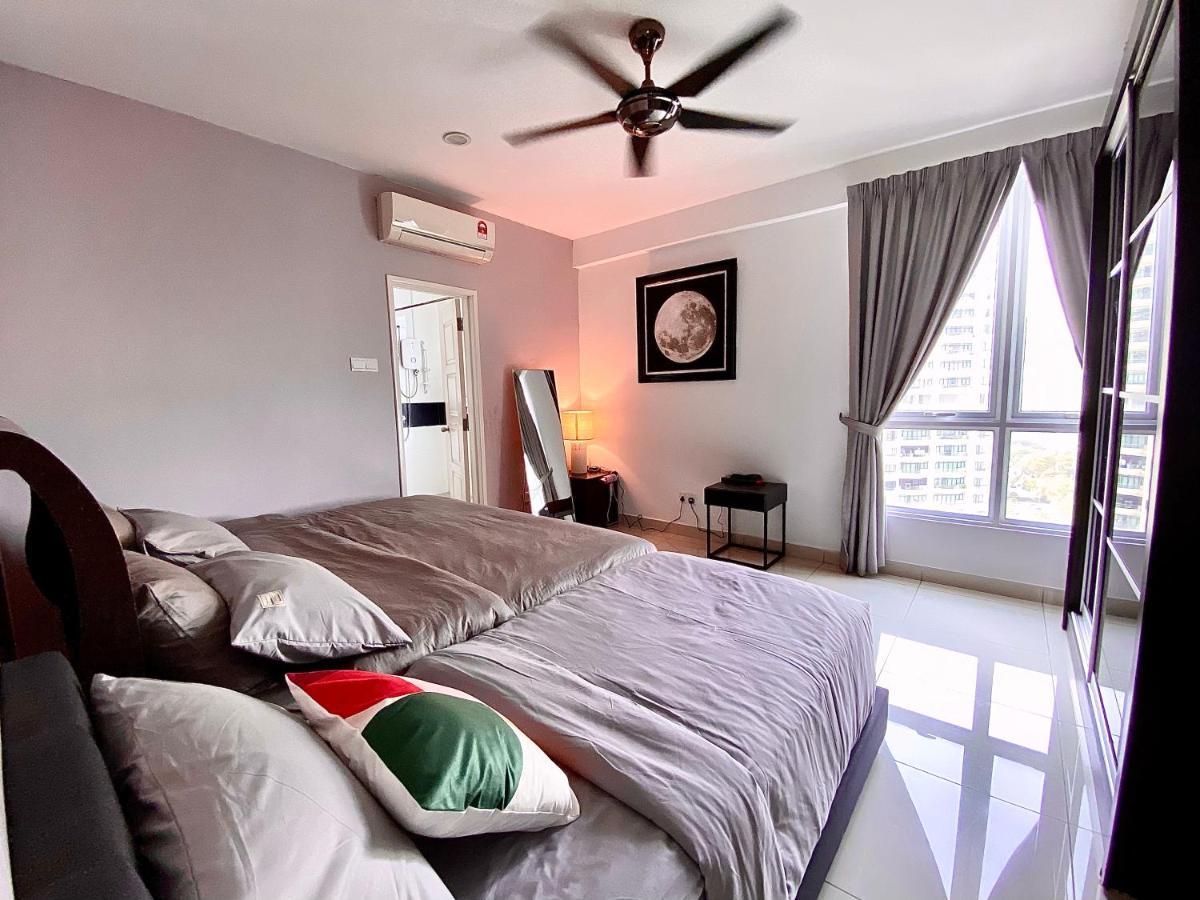 Mansion One Suite By Staycation Homestay George Town Buitenkant foto